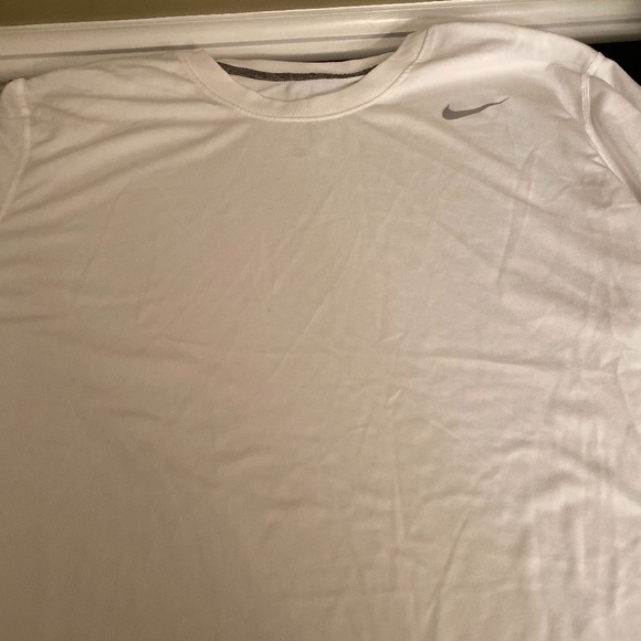 mens white nike dri fit shirt
